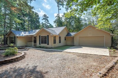 184 Shasta Path, House other with 3 bedrooms, 2 bathrooms and null parking in Holly Lake Ranch TX | Image 3