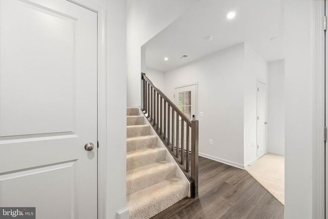 10170 Queens Way, Townhouse with 4 bedrooms, 4 bathrooms and null parking in MANASSAS VA | Image 13