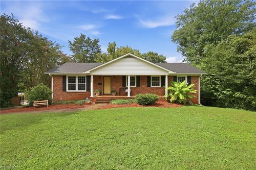 2772 Edinberg Drive, Winston-Salem, NC, 27103 | Card Image