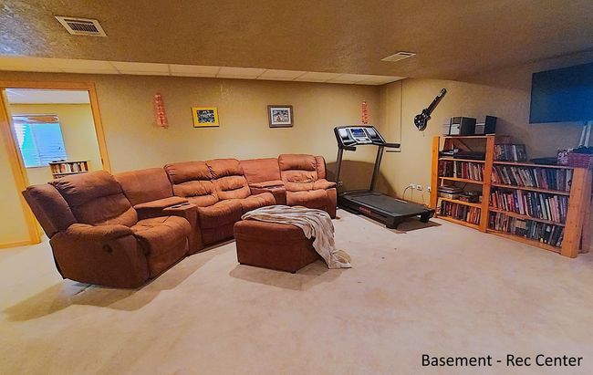 236 Berkshire Ln, House other with 4 bedrooms, 4 bathrooms and 4 parking in Sugar Grove IL | Image 27