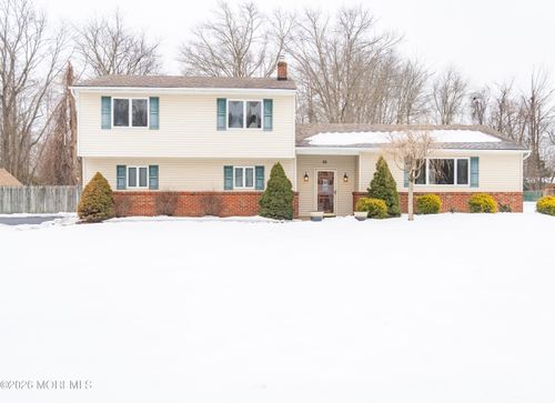 32 Hamilton Avenue, Morganville, NJ, 07751 | Card Image