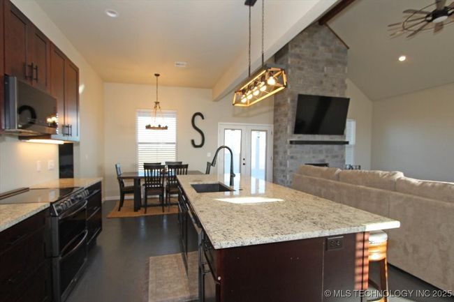 399344 1425 Dr, House other with 4 bedrooms, 3 bathrooms and null parking in Dewey OK | Image 13