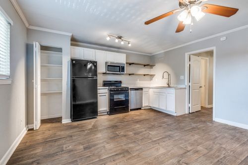 apt-3-1505 W Lovers Ln, Arlington, TX, 76013-3732 | Card Image