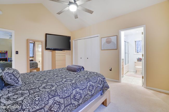 32-Bedroom _ | Image 33