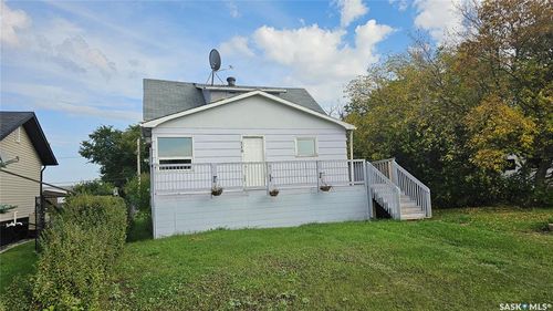 116 2nd Ave, Meacham, SK, S0K1B0 | Card Image