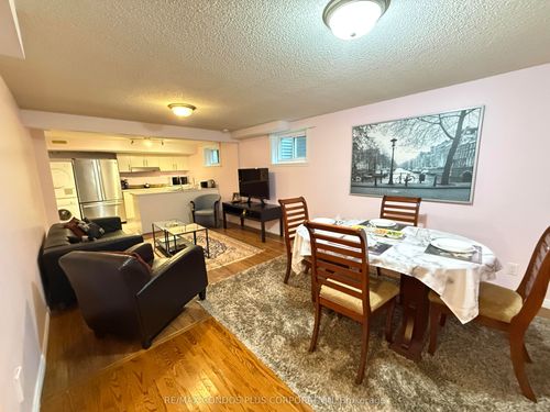 lower-level-a-7 Mckelvey Dr, Thornhill, ON, L3T5X6 | Card Image