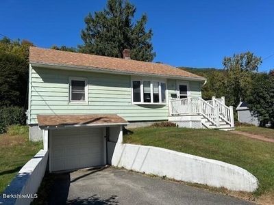 10 Stevens St, House other with 2 bedrooms, 1 bathrooms and null parking in Adams MA | Image 3