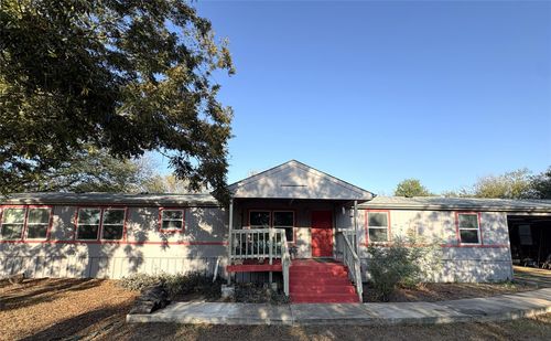 327 Laura Ln, Bastrop, TX, 78602-7638 | Card Image