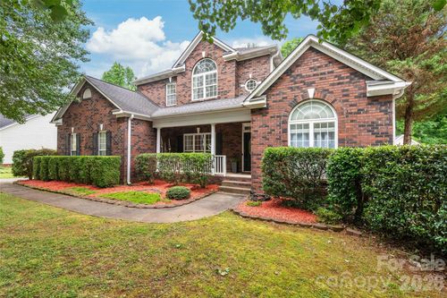 11786 Crossroads Pl, Concord, NC, 28025-5931 | Card Image