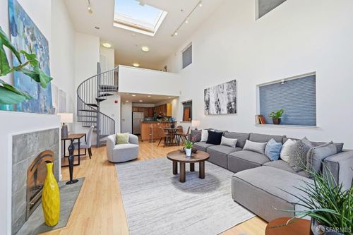 215-950 Harrison St, San Francisco, CA, 94107-1078 | Card Image