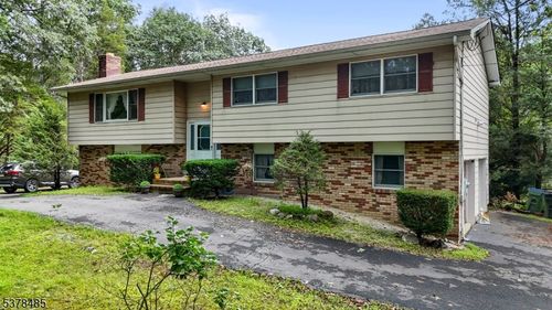 12 Locust Lake Rd, Blairstown, NJ, 07825-3018 | Card Image