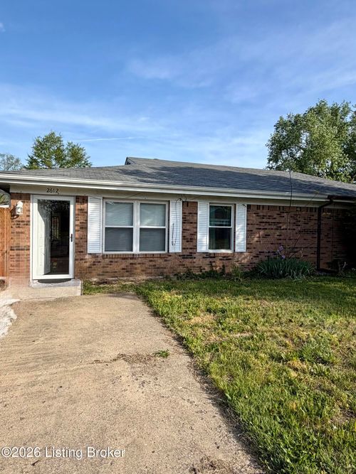 2612 Vonoa Dr, Radcliff, KY, 40160-8910 | Card Image