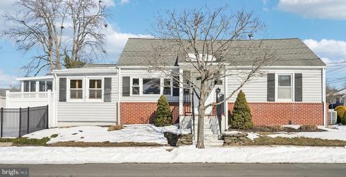 201 Lillian Ave, Hamilton, NJ, 08610-3920 | Card Image