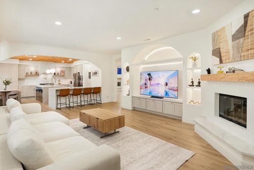 10528 Pinion Trl, Escondido, CA, 92026-7330 | Card Image