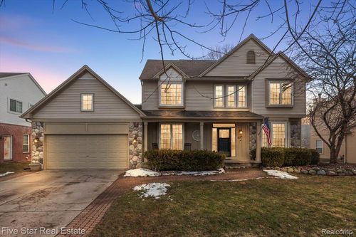 1047 Saddle Dr, South Lyon, MI, 48178-5315 | Card Image