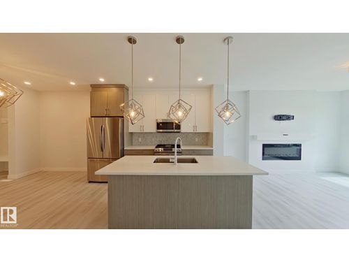 8070 Kiriak Link Sw, Edmonton, AB, T6W4V2 | Card Image