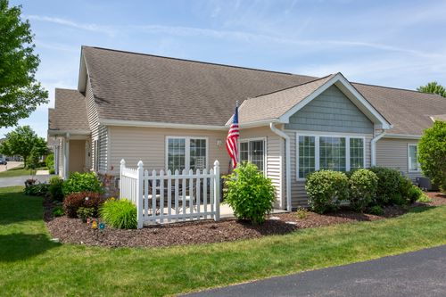 2035-2035 Somerset Ln, Sycamore, IL, 60178-3054 | Card Image