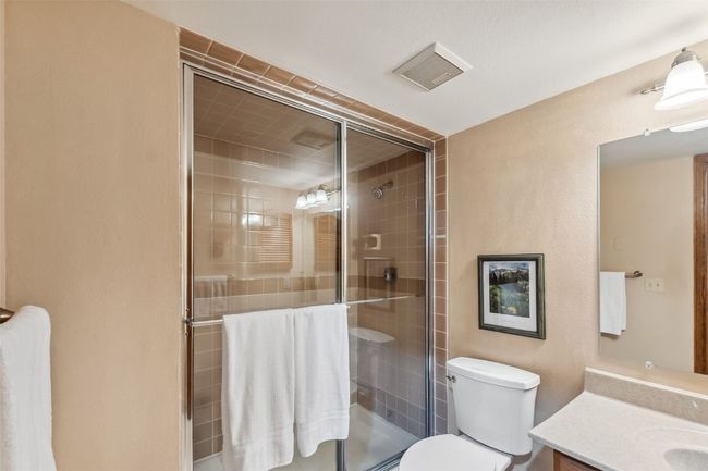 4612 - 4612 Ryan Gulch Rd, Condo with 2 bedrooms, 2 bathrooms and null parking in Silverthorne CO | Image 15
