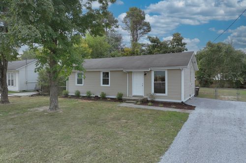 1015 Slaters Creek Rd, Goodlettsville, TN, 37072-8937 | Card Image