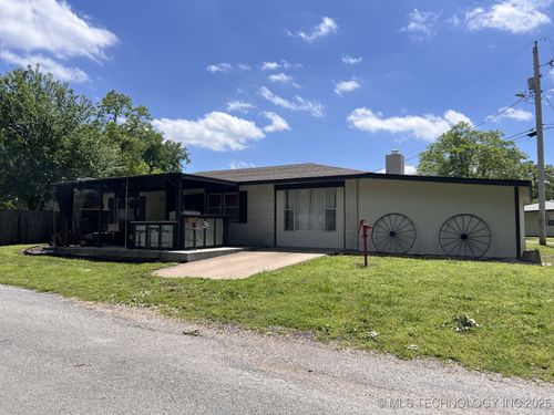 24 Lakeside Cir N, Adair, OK, 74330-3073 | Card Image