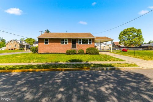 157 S Poplar St, GIBBSTOWN, NJ, 08027-1325 | Card Image