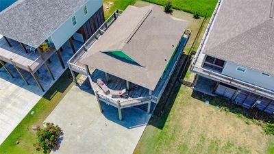 877 Palmetto Drive, House other with 2 bedrooms, 1 bathrooms and null parking in Crystal Beach TX | Image 3