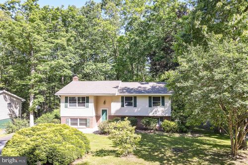 326 Oakley Dr, State College, PA, 16803-1353 | Card Image