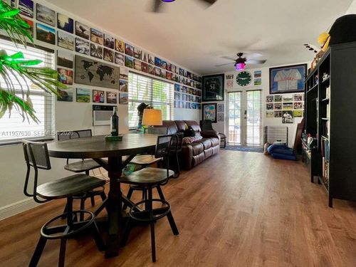 apt-4-2463 Pine Tree Dr, Miami Beach, FL, 33140-4608 | Card Image