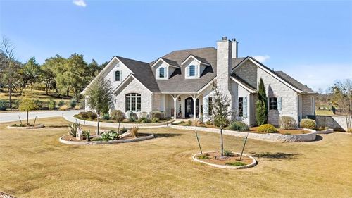 105 Deer Valley Dr, Georgetown, TX, 78628-1915 | Card Image