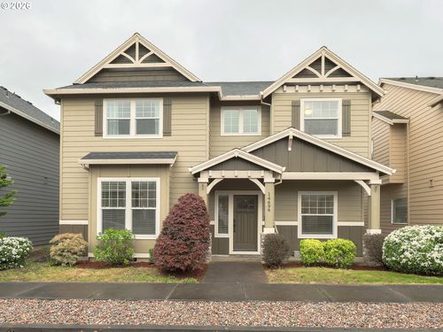 14696 Catalpa Way, Oregon City, OR, 97045-8422 | Card Image