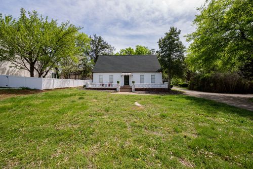 2866 N Thompson Ln, Murfreesboro, TN, 37129-6500 | Card Image