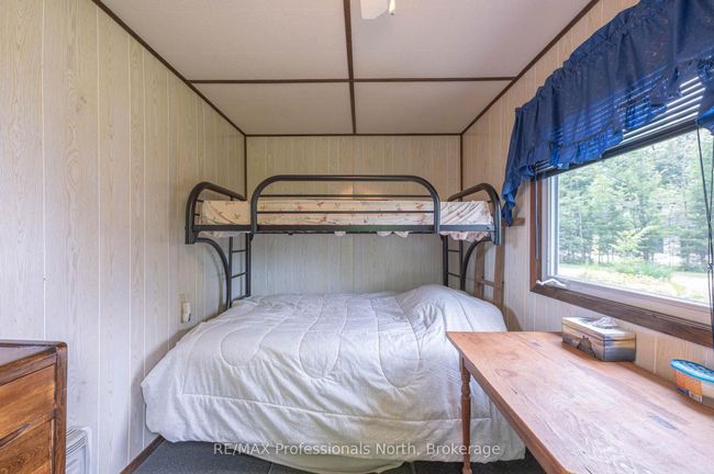 1075 Comak Cres, House other with 4 bedrooms, 4 bathrooms and 6 parking in Algonquin Highlands ON | Image 36