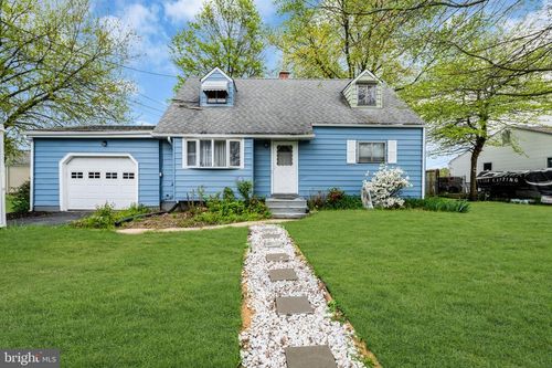 15 Francine Drive, Trenton, NJ, 08610 | Card Image