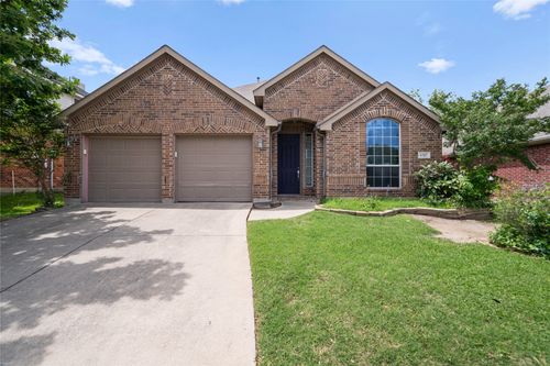 6517 Briar Lake Trl, Sachse, TX, 75048-5526 | Card Image
