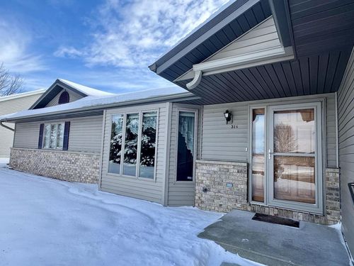 314 Forest St, FOX LAKE, WI, 53933-9405 | Card Image