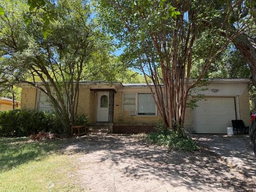 3131 Nutting Dr, Dallas, TX, 75227-6054 | Card Image