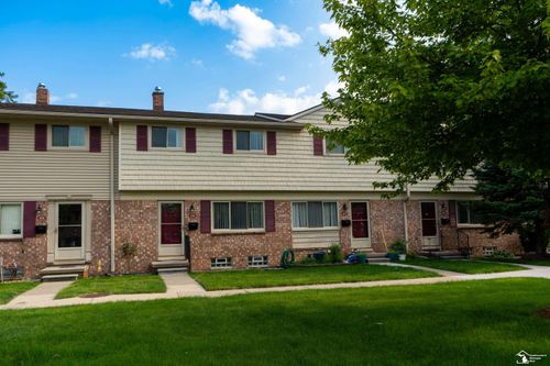 9793 Cornell St, Taylor, MI, 48180-7309 | Card Image