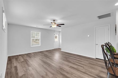 215 Royal Way, Pendleton, SC, 29670-1270 | Card Image