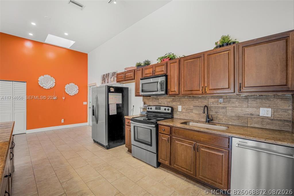 Residential in Hallandale Beach 3