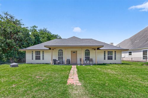 720 Ezekiel Smith St, Prairie View, TX, 77484-4613 | Card Image