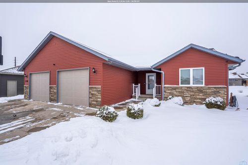 539 14th St Sw, Le Mars, IA, 51031-2227 | Card Image