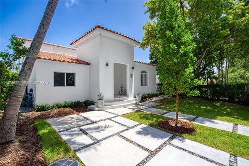 719 W 51st St, Miami Beach, FL, 33140-2614 | Card Image