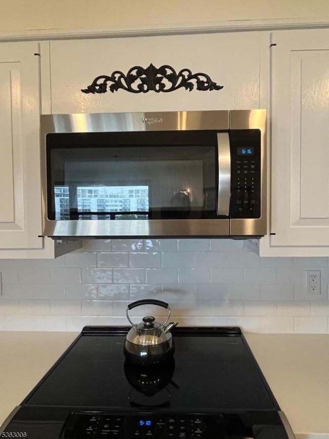 7 - 2 Claridge Dr, Townhouse with 1 bedrooms, 1 bathrooms and null parking in Verona NJ | Image 7