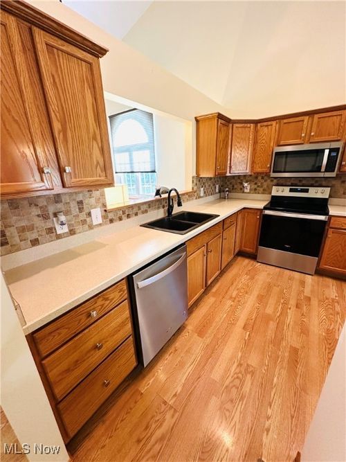 207 Hidden Trail Dr Nw, Warren, OH, 44483-7104 | Card Image