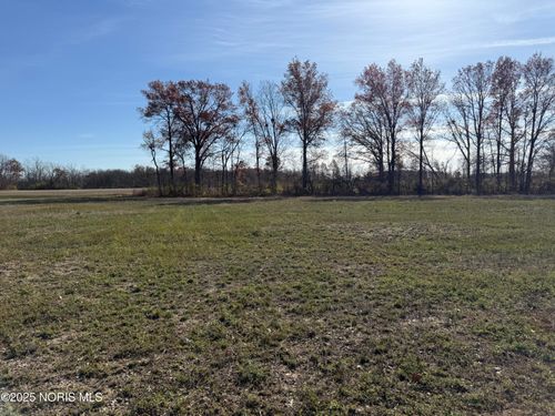 138 Coach House Loop, Bowling Green, OH, 43402-9729 | Card Image