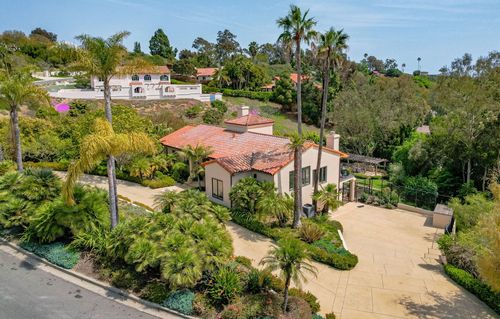 855 Miramonte Dr, Santa Barbara, CA, 93109-1418 | Card Image