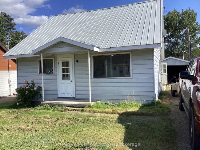 11 Laurentian St, House other with 4 bedrooms, 1 bathrooms and 2 parking in Deep River ON | Image 4