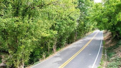 3 Gists Creek Rd, Sevierville, TN, 37876-1317 | Card Image
