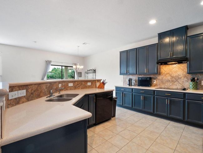 705 Autumn Sage Way, House other with 5 bedrooms, 3 bathrooms and 4 parking in Pflugerville TX | Image 7