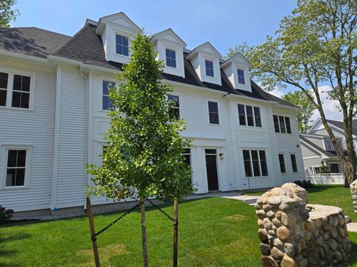 #1 Woodbury Reserve, Portsmouth, NH, 03801 | Card Image